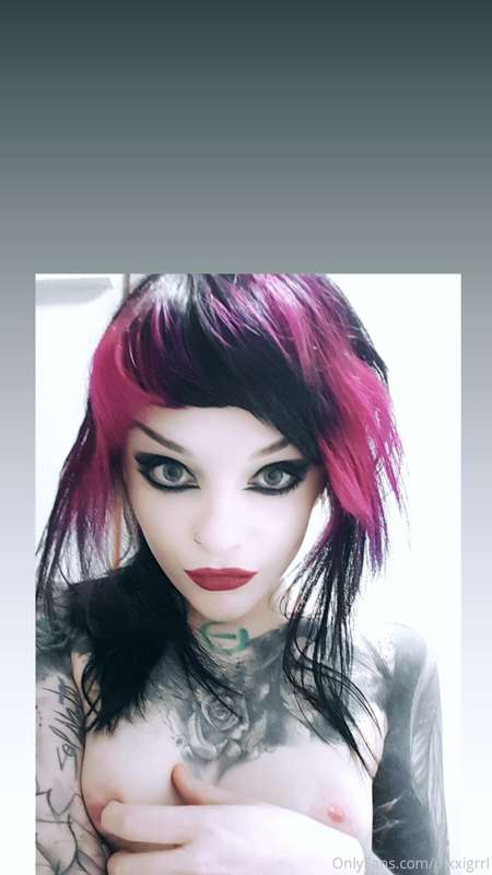 Let me be your little slut 🥀