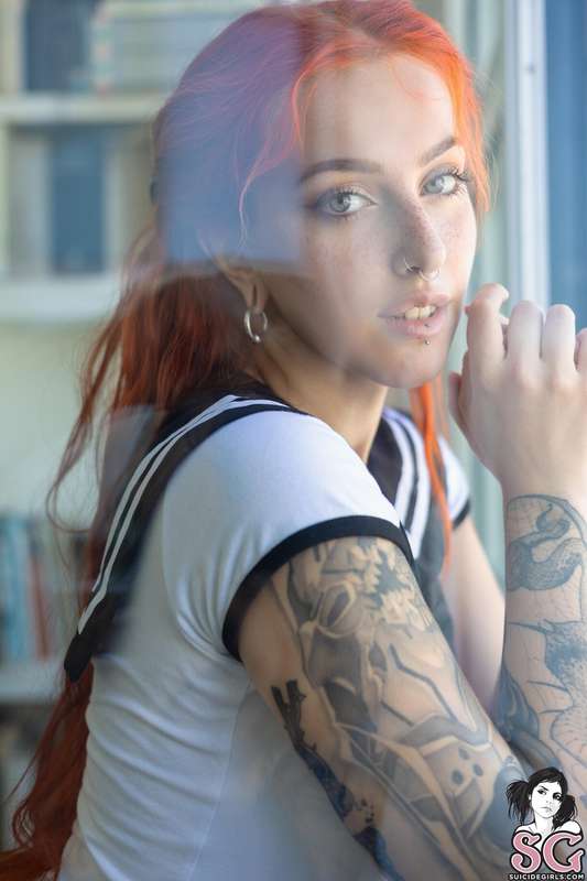 Step into a storybook with @violetlatte in her set of the da.. 30