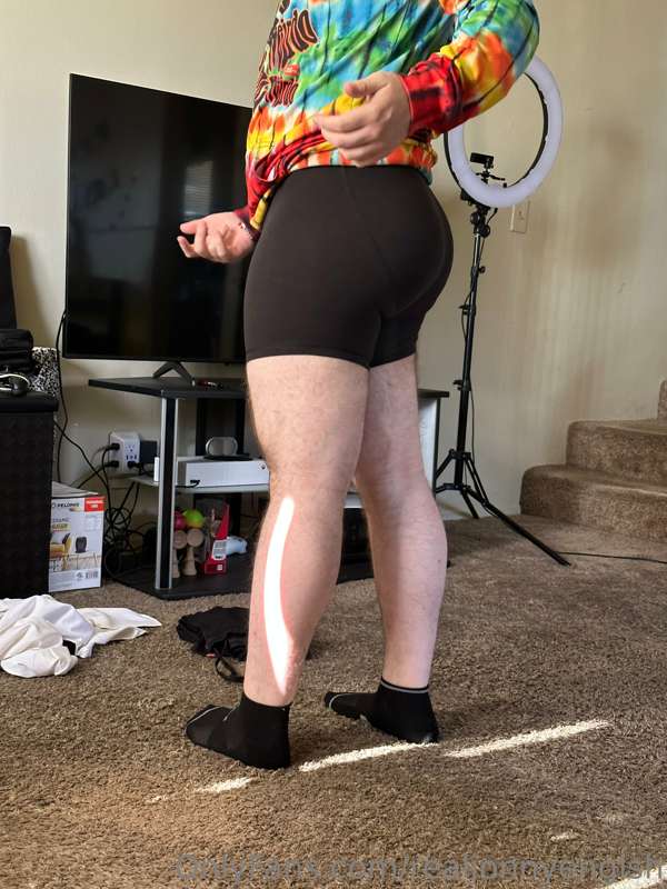 WHY AM I THIS THICC? IM BUILT LIKE A HORSE. 😂 RIDE STALLION ..
