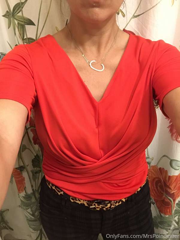Ok, I think I had a few requests to see the reverse of dress.. 6