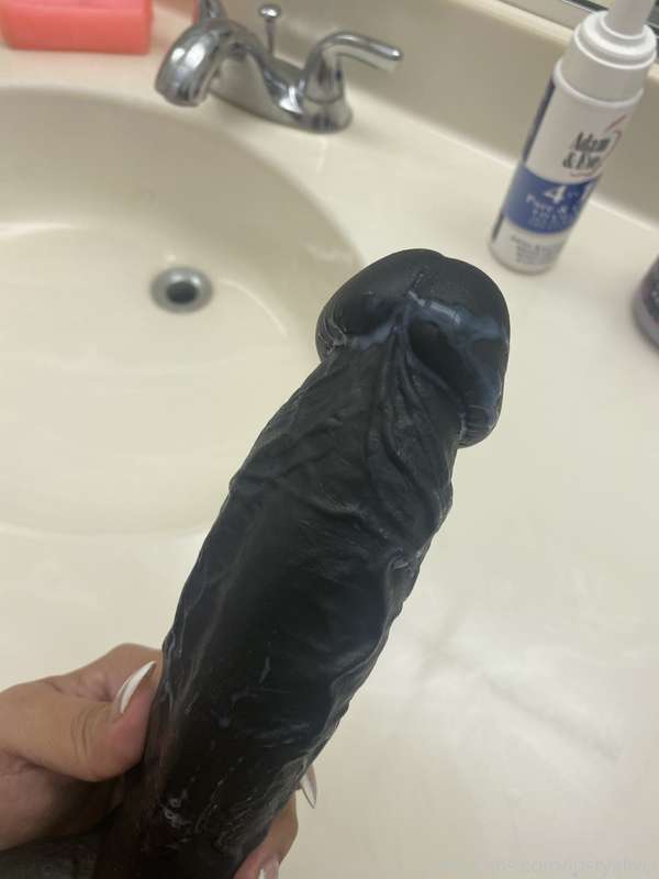 Do you enjoy watching me cream ? 1