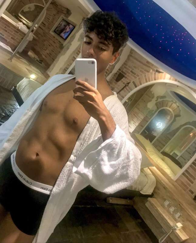 Hernán Contreras💸50%OFF💸Subscribe this beautiful boy😍 He's v.. 1