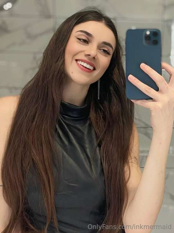 This slut @lilymyfirstlove is dripping wet and craving atten..