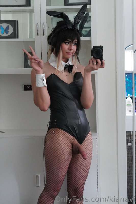 Hiyaaaaa!! Here are the rest of the bunny pics I took from y.. 22