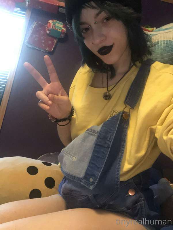 Everyone loves overalls 2