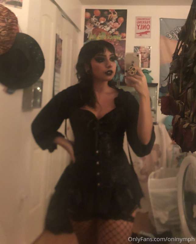 pirate oni is here to steal your heart 1