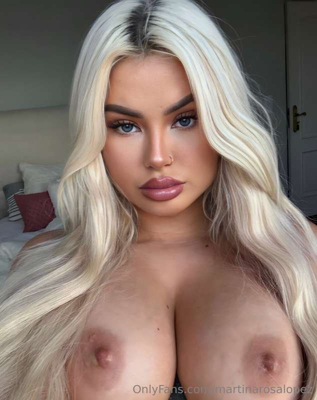 @zarareed can't wait for you to see her cum, check out her V..