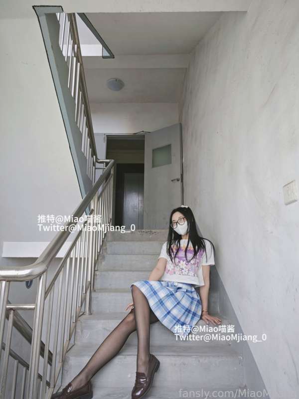 Miaomjiang - Fansly - 01 Oct, 2023 5