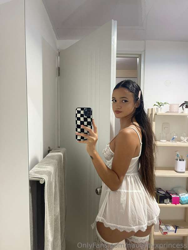 Your little sexy angel 🤍 2