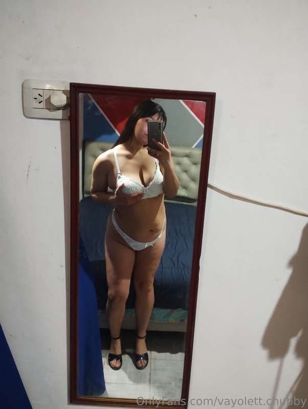 Do you like seeing me with shoes? 