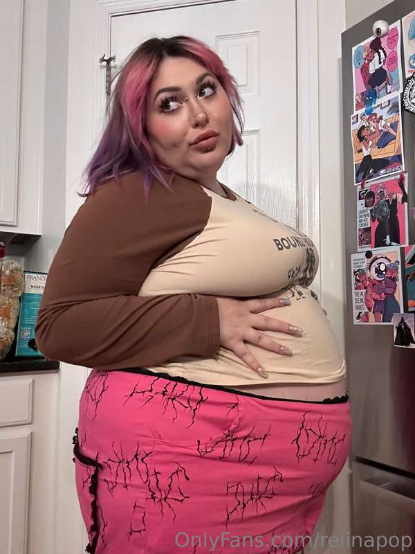 even when my belly is empty like just before eating, it stic.. 4