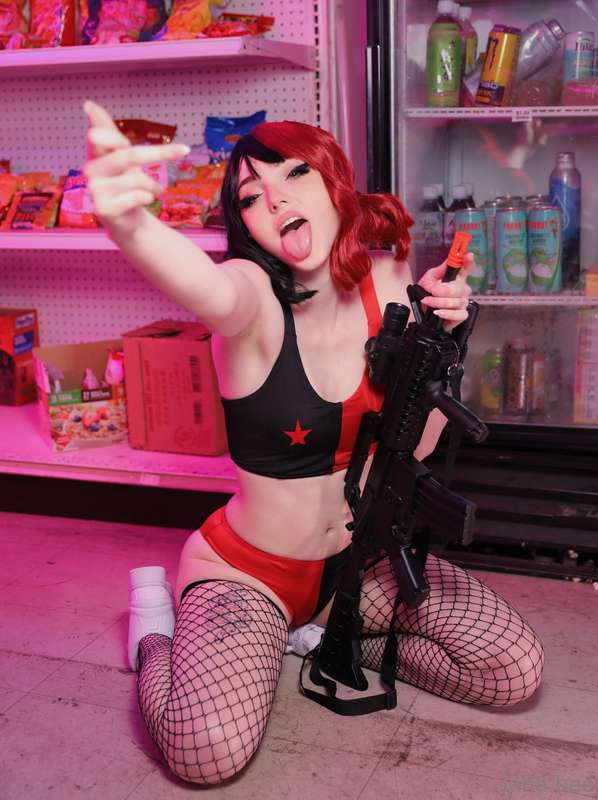 I’m over mista j, I’m my own bad bitch now!!!! Look out worl.. 4