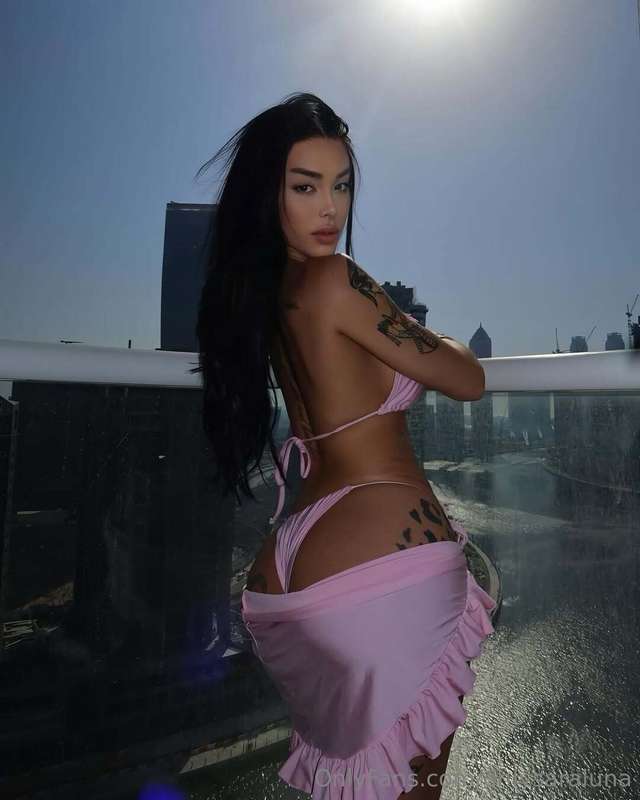 Do you want to admire your pink angel?🩷