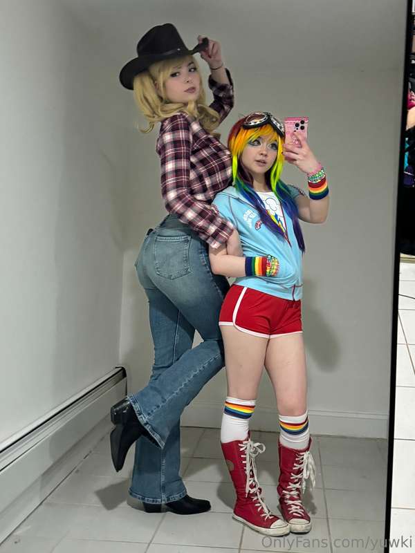 applejack and rainbow dash :D sorry for my absence i havent .. 1