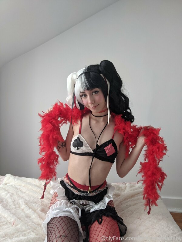 Wishing you the best valentine's day!! I wish we could netfl.. 11