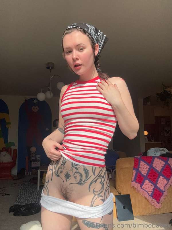 My outfit for running to Lowe’s 😗 doing some wood working ;3 3