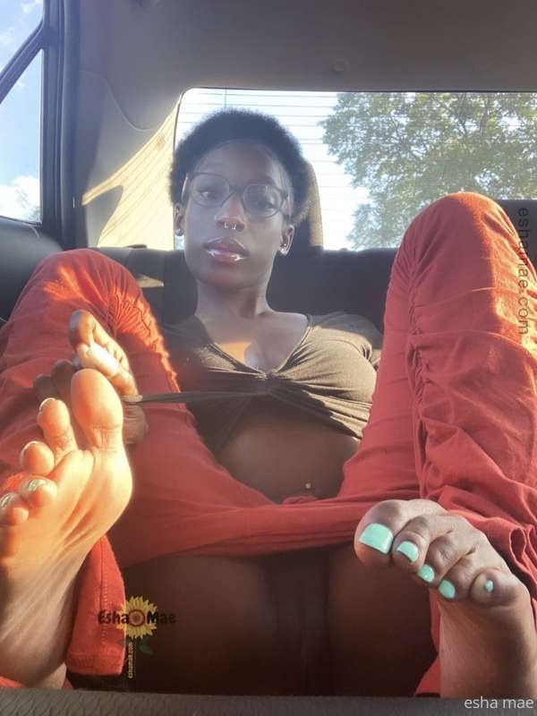 can you come finish taking my clothes off for me? 🥺 3