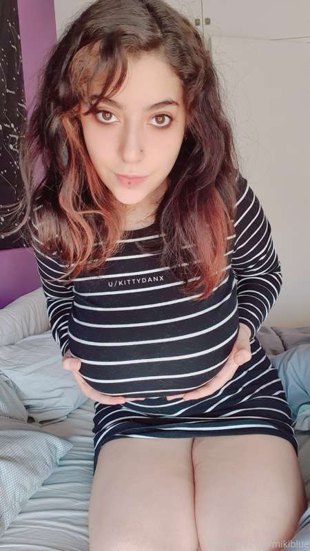 [16 pics] I'm still sending the voice messages! I'm in class.. 11