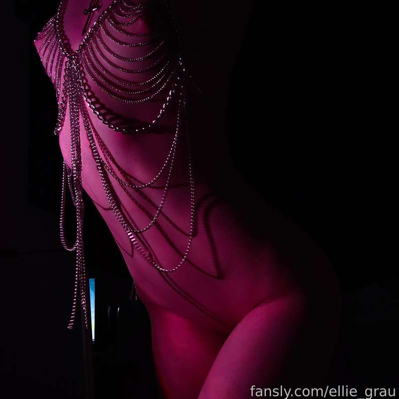 Ellie_Grau - Fansly - 26 May, 2024 1
