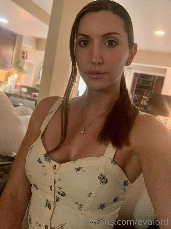 What content do you want to see more of, daddy?🥰 If it's not..