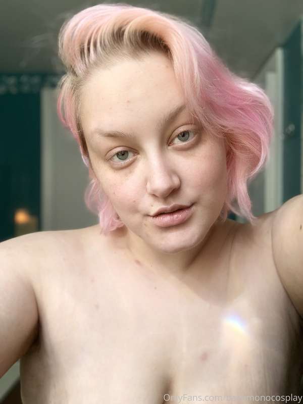Before shower good morning selfies~ 💖✨ nudes under PPV 👅💦