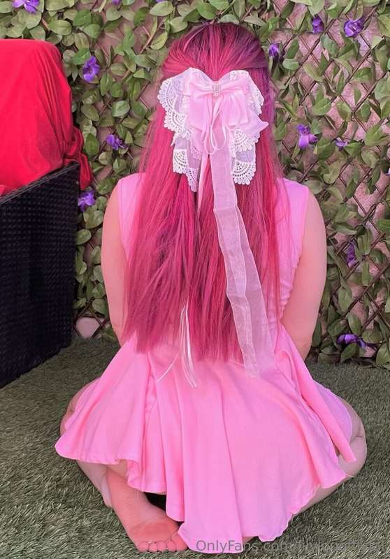 Here's a peek of your Valentine's surprise 🎀 Ready to unwrap..