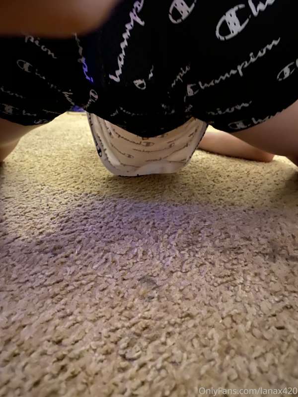 i have hella photos of me reading a book and doing yoga but .. 3