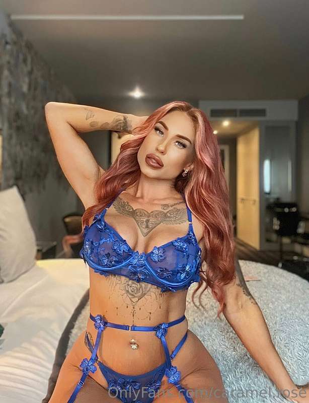 Care to join me in my hotel room 😘