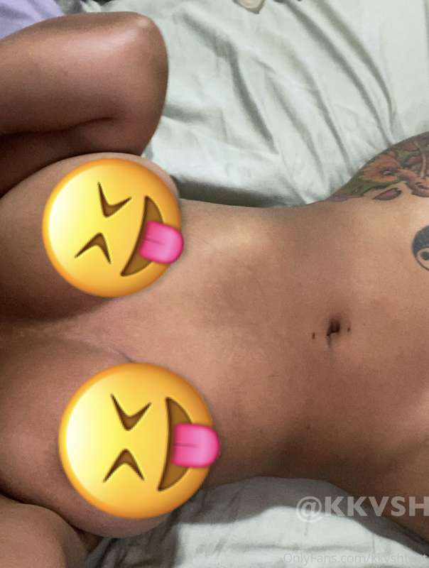 New Nudes I took these yesterday after I showered Unlock to ..