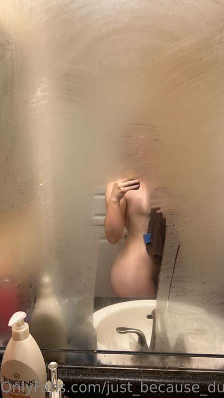 Couldn’t believe how steamy the shower and got. 🔥🔥🔥
