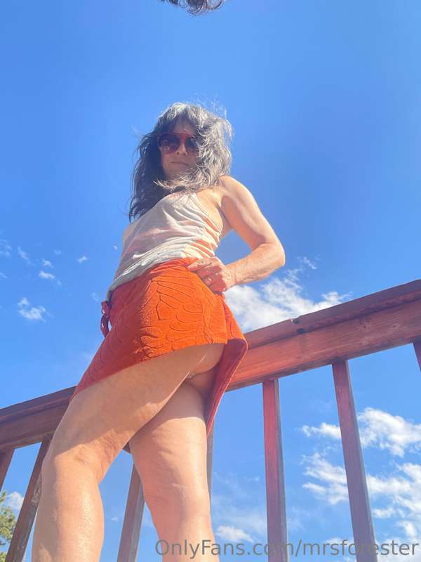 What’s for dinner on this Milf Monday? 🌮❤️‍🔥💋