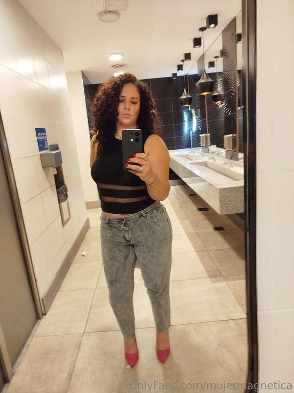 Shall we have a coffee? or do you prefer a blowjob?