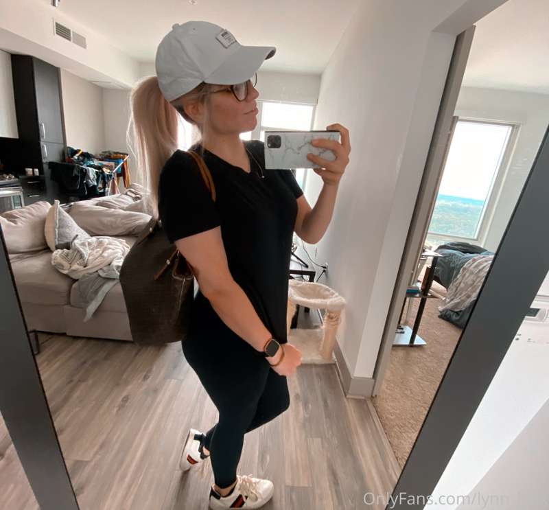 Running some errands & to grab coffee✨ Have some fun stuff t..