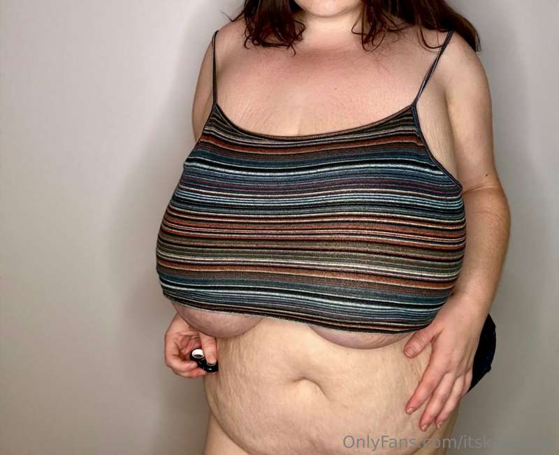 Some belly for the belly lovers
