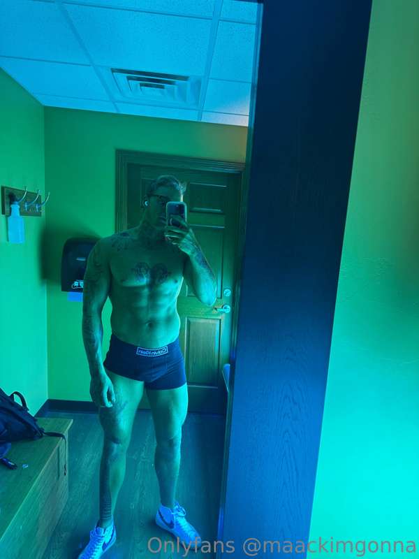 Ya know where to find it 😘

https://onlyfans.com/maackimgonn.. 2