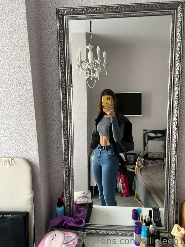 Let’s take it off☺️👉🏼 25