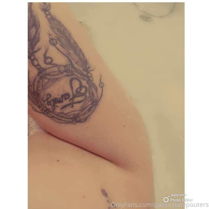 Having a little cosy bath tonight ❤️ 1