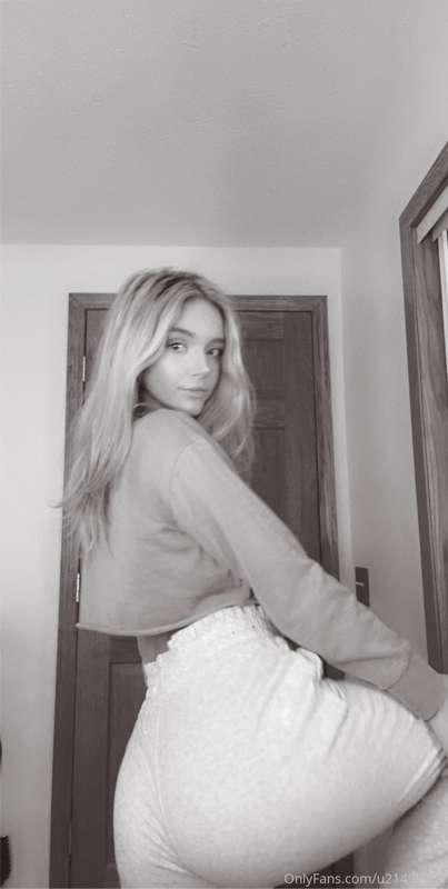 good morning i missed you guys last night ;)👻
