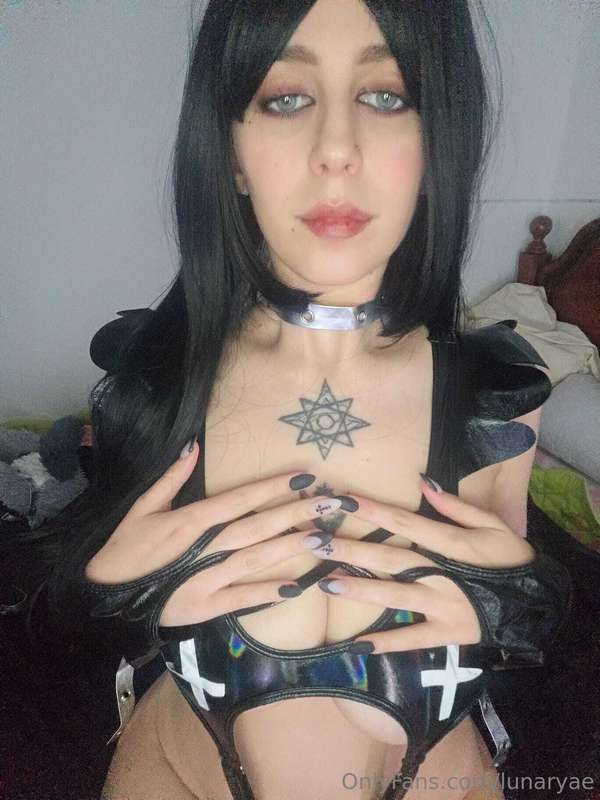 Succubus is going to take your cum tonight 😈