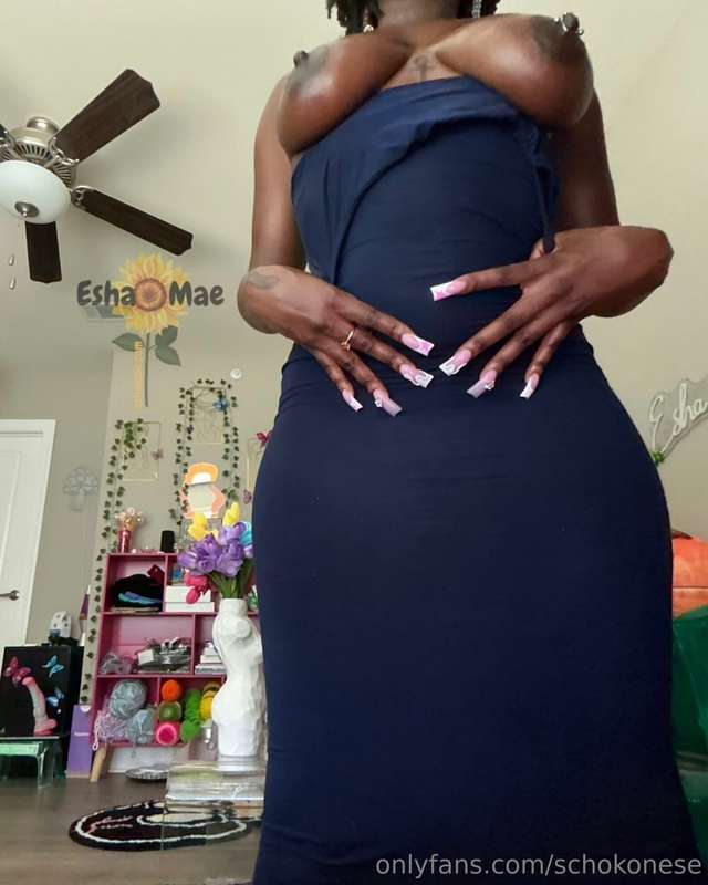 free the boobies!! 💙 2