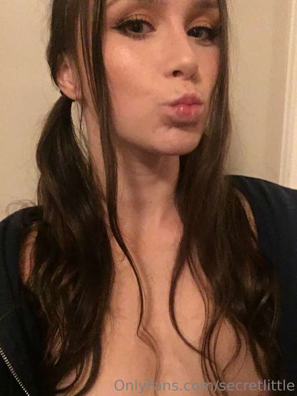 Do you like simple selfies like this every once in a while? .. 3