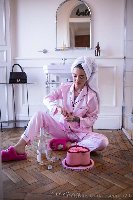 I loved this shoot so fucking much!! 😍💖 4