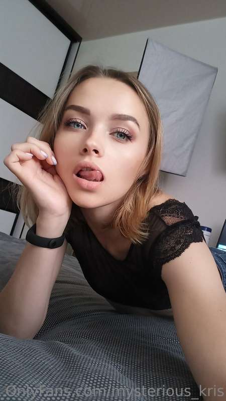 𝐻𝑒𝑙𝑙𝑜 𝑒𝑣𝑒𝑟𝑦𝑜𝑛𝑒🥰🥰, ℎ𝑎𝑝𝑝𝑦 𝑊𝑒𝑑𝑛𝑒𝑠𝑑𝑎𝑦 𝑡𝑜 𝑎𝑙𝑙 𝑜𝑓 𝑦𝑜𝑢 𝑎𝑛𝑑 𝐼 𝑐𝑜𝑛𝑔𝑟𝑎..