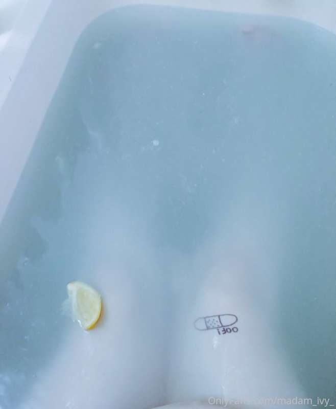 Hot bathes are so nice 4