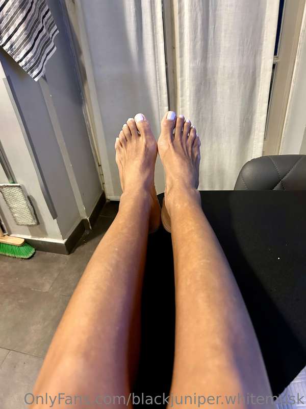 Make it a happy TOE$DAY 4