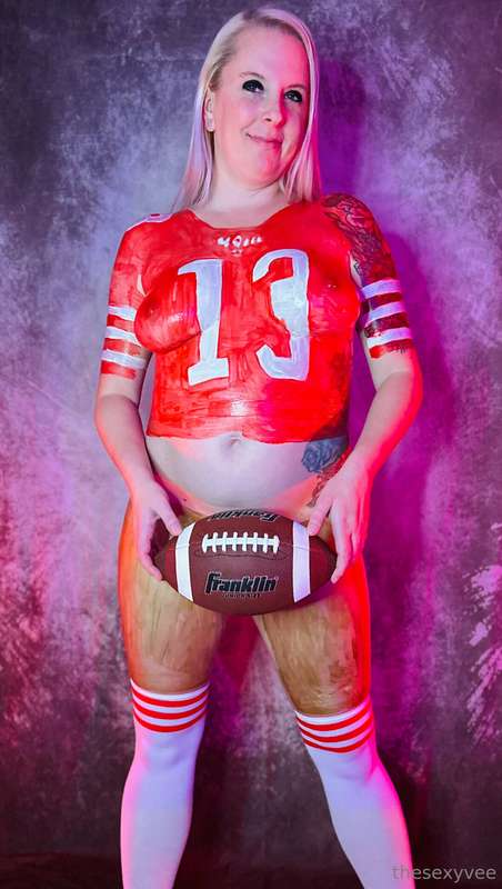 **Football Friday! 🏈 I had a fan send me some latex body pai.. 3