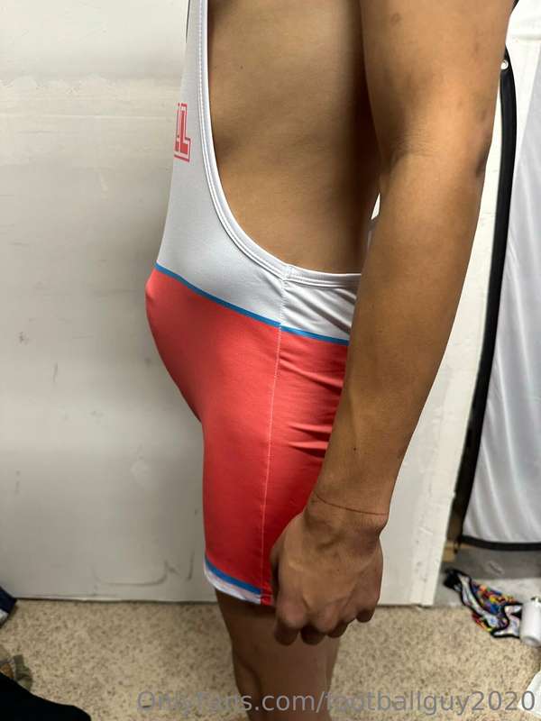 A NEW private - showing off a singlet!! 12
