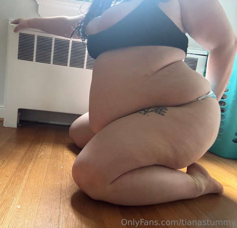 tfw ur actually built like a melted ice cream cone also in t.. 11