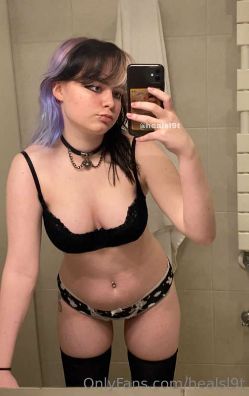 some extra mirror pics :3