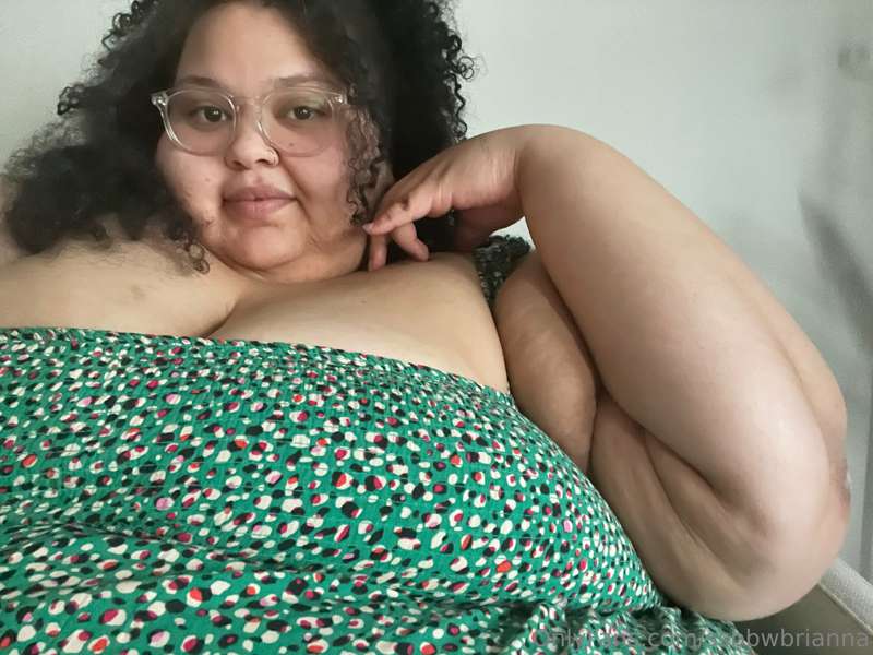 Huge arm Appreciation
I need to measure these babies soon. I.. 5